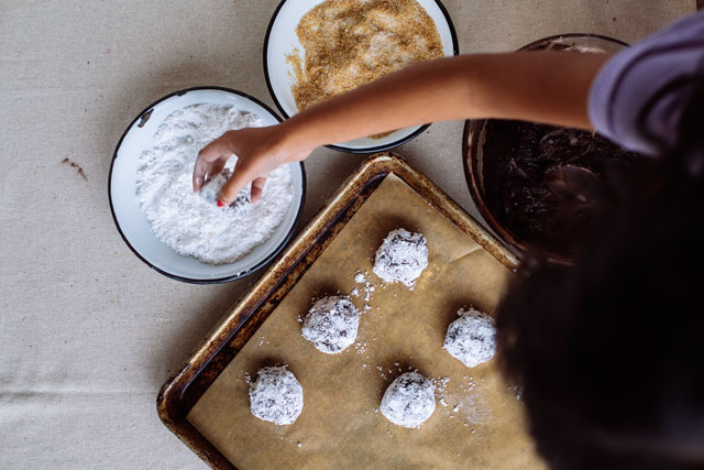 Chocolate Crinkle Cookies