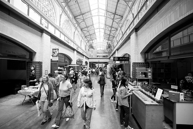 Wordless Wednesday: A Stroll in the City