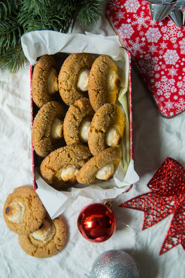 GINGERSNAP COOKIES