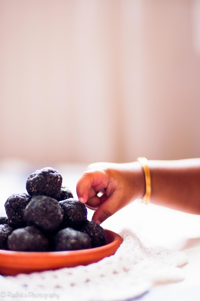 Black Sesame Seeds Laddoo